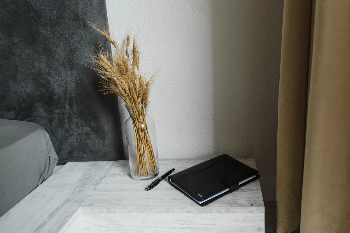 The UK Dawn Checklist: 10 Things to Do Before You Check Your Phone
